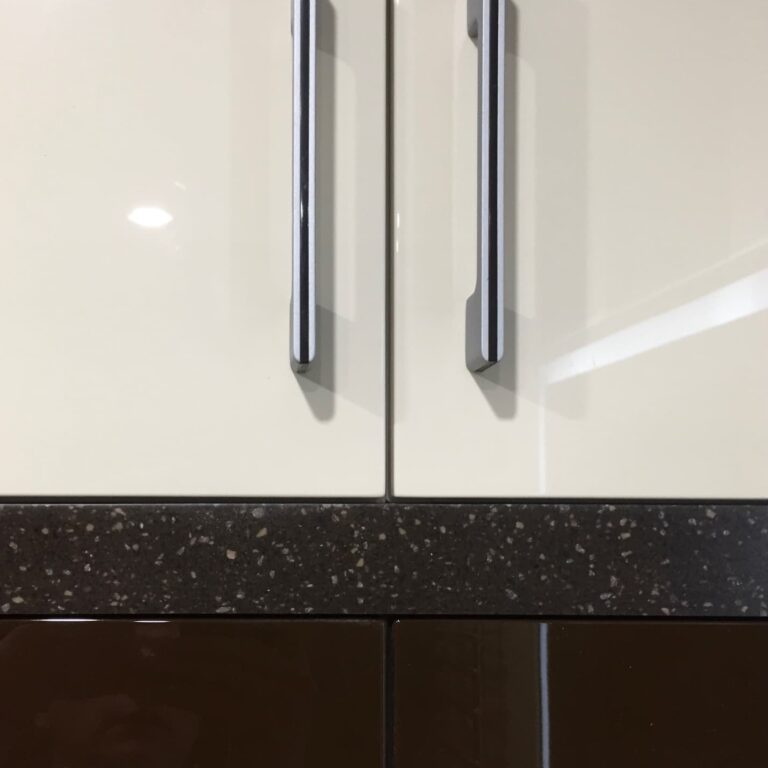 Комплект мебели в ванную