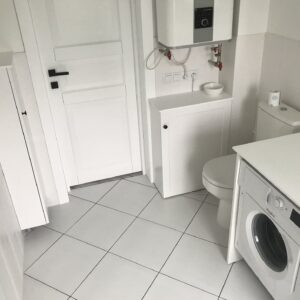 Шкафчик в ванную для труб