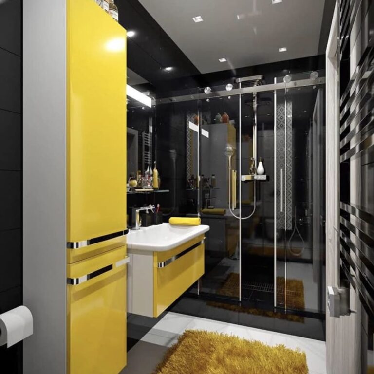 Тумба и пенал в ванную под заказ с желтыми фасадами