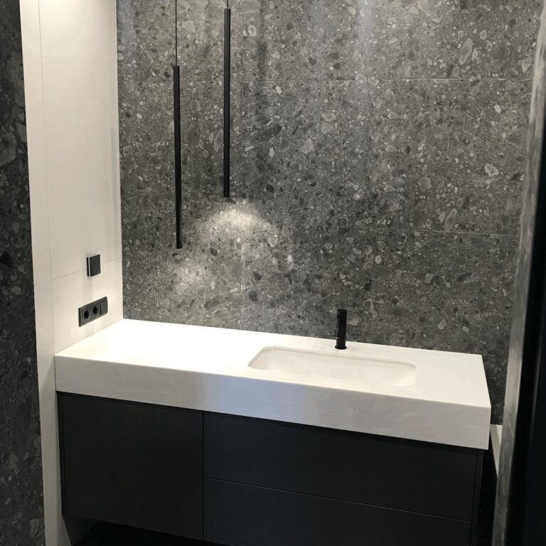 Черная тумба в ванную на заказ