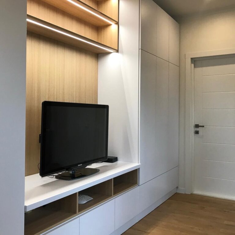 Мебель в спальню под заказ в Киеве