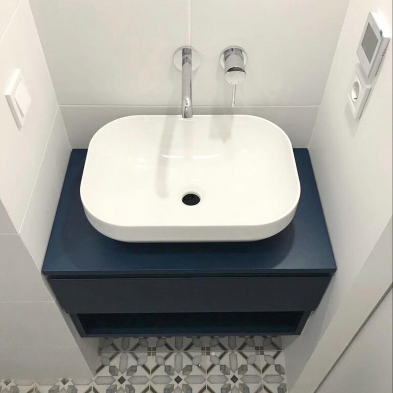 Синяя тумба под умывальник на заказ