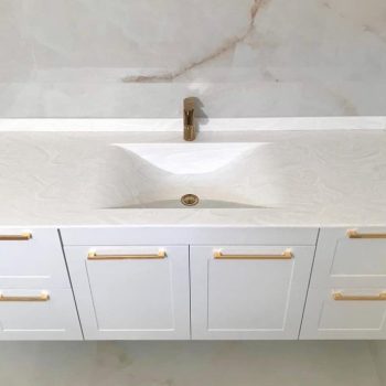 Тумба в ванную на заказ в классическом стиле